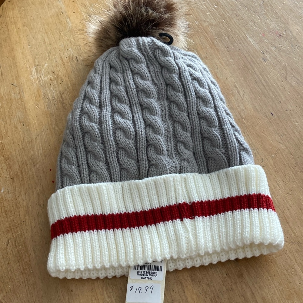 Cherie Bliss Cable Knit Tuque & Mitt Set – 1 Set (PomPom Hat + Mitts) - Picture 2 of 16